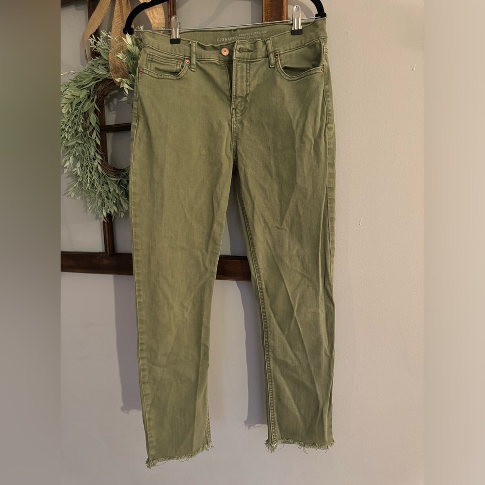 Old Navy Olive Green Stretchy Straight Jeans Size 6